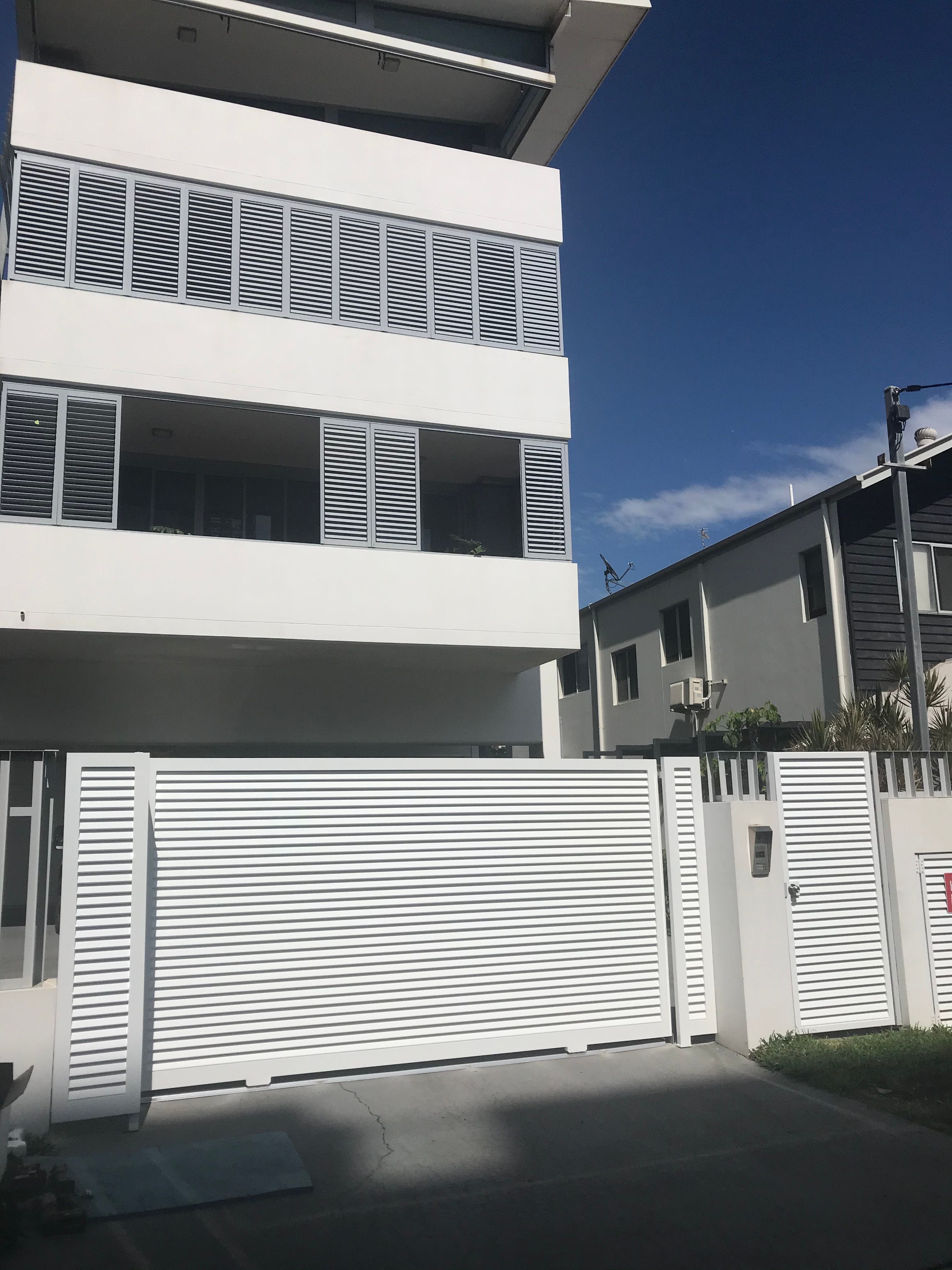 Aluminium Louvered Gates